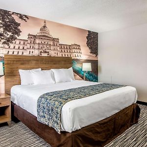 King Room Mobility accessible